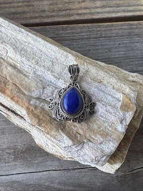 Sterling Silver Pendant with Lapis